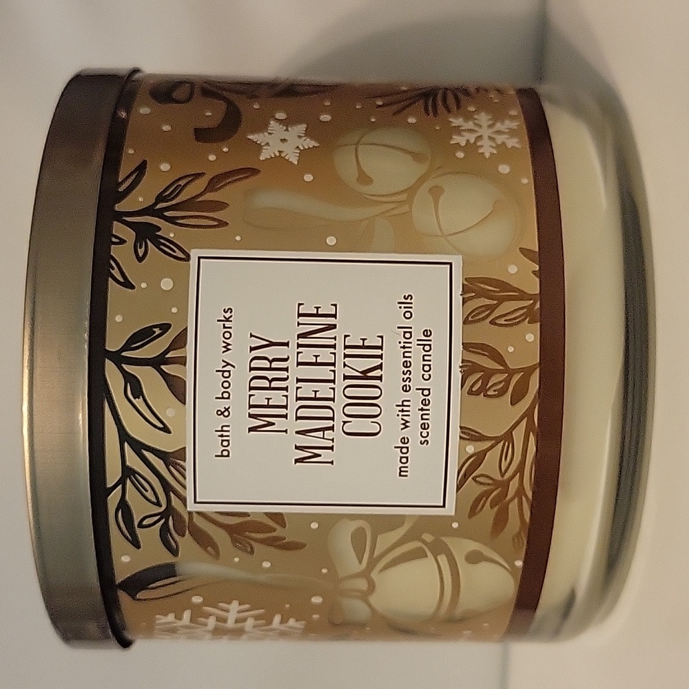Merry Madeleine Cookie 3-Wick